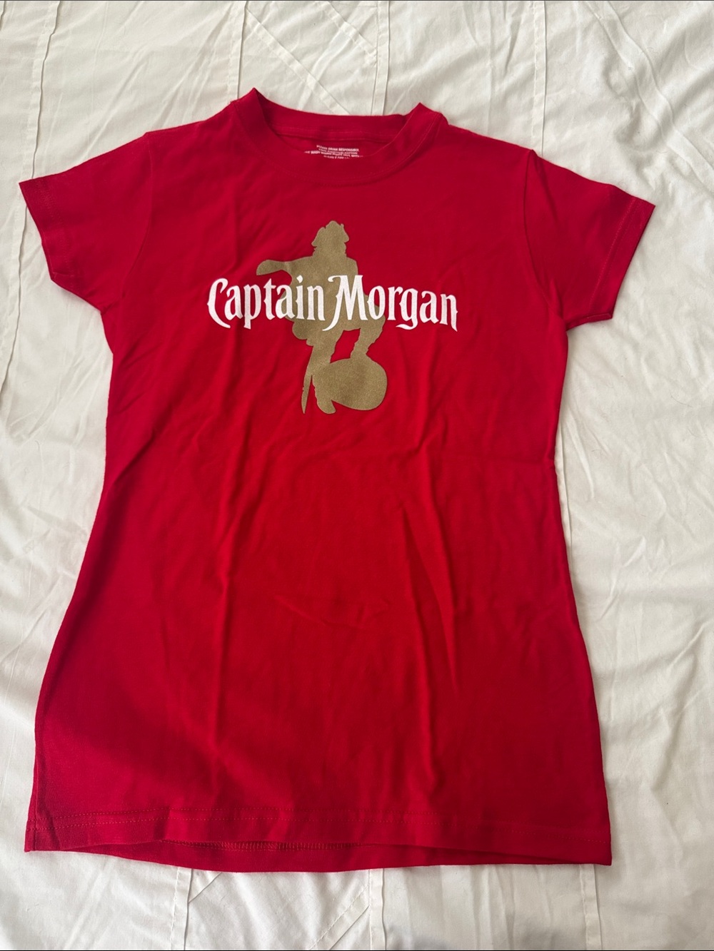 Captain Morgan Graphic Tee size small